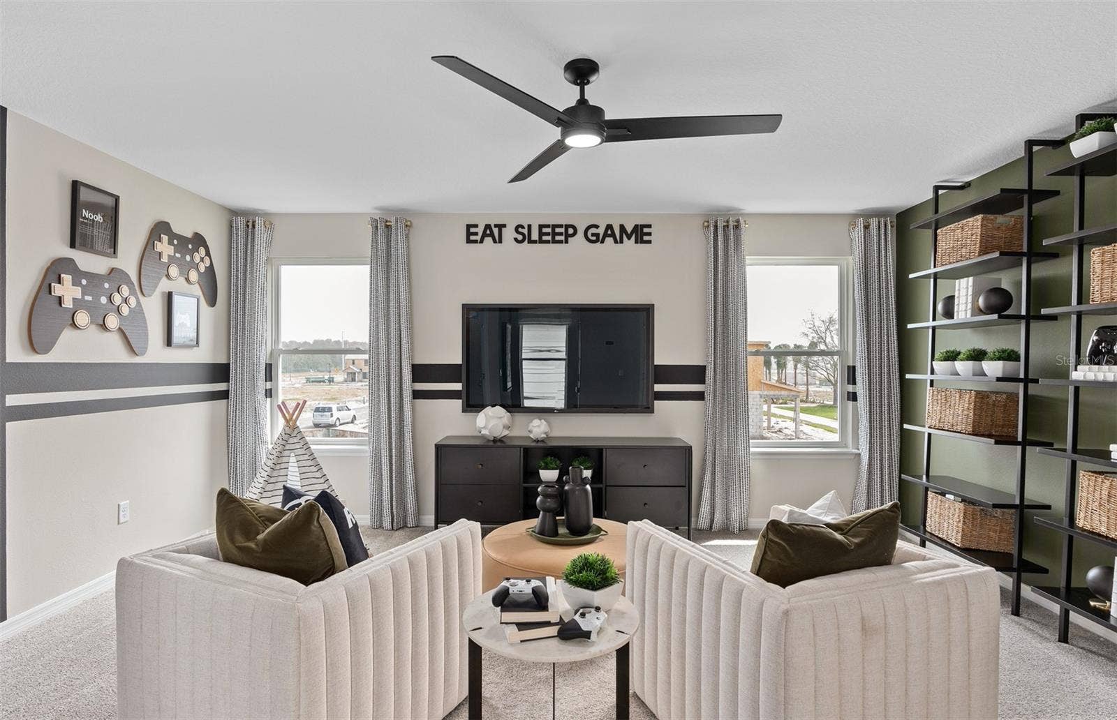 1174 FARM BRIDGE ROAD, Orlando, FL 32820 Model Home Design Only. Pictures and furnishings are for illustrative purposes only. Elevations, colors and options may vary. Furniture is for model home staging only.