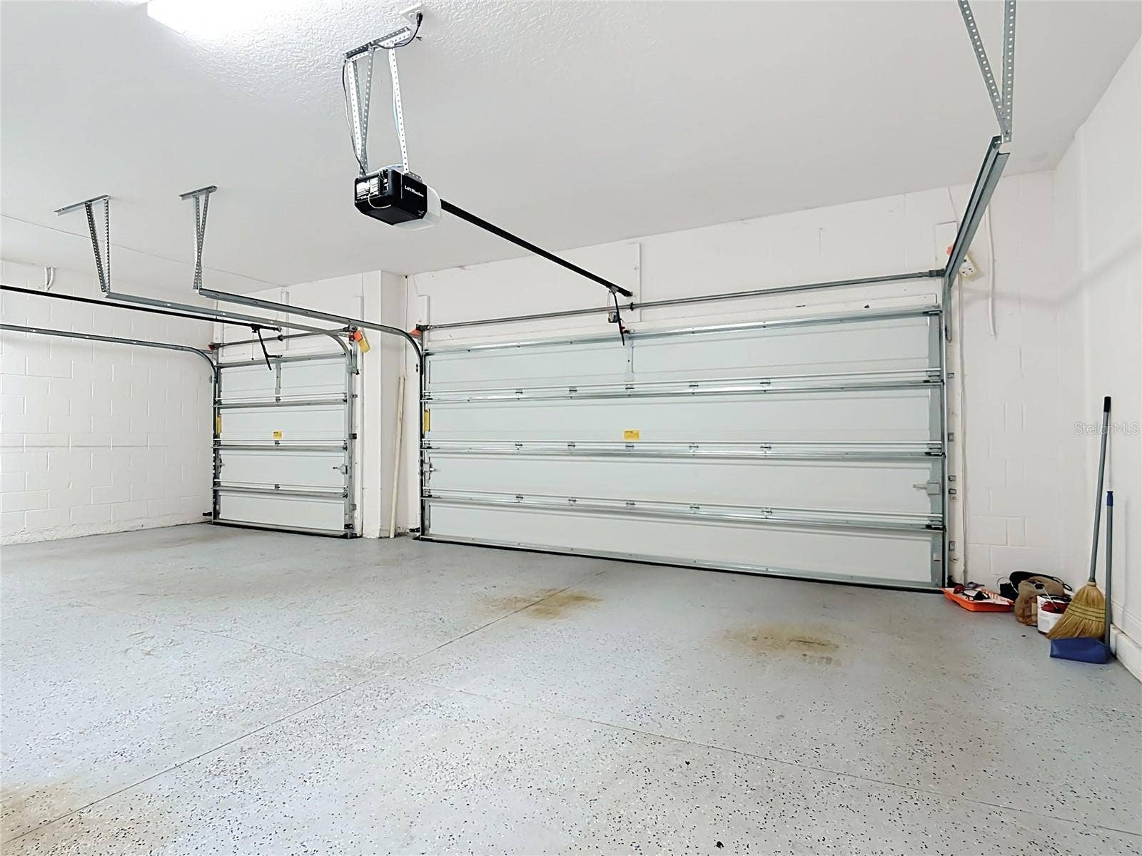 3293 WAUSEON DRIVE, St Cloud, FL 34772 3293 WAUSEON DRIVE, St Cloud, FL 34772