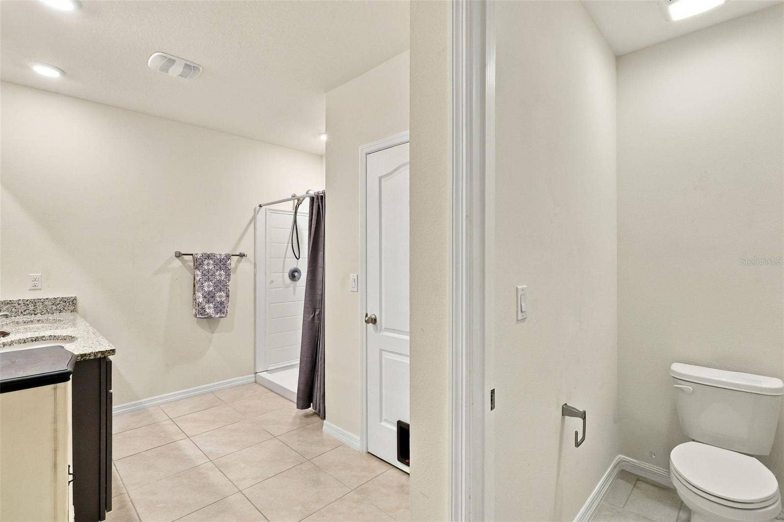 704 RED HAWK LANE, Deltona, FL 32725 704 RED HAWK LANE, Deltona, FL 32725