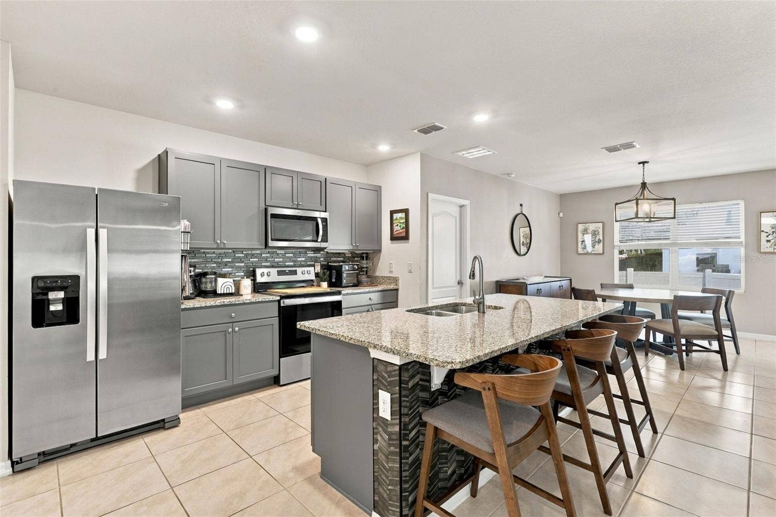 704 RED HAWK LANE, Deltona, FL 32725 704 RED HAWK LANE, Deltona, FL 32725