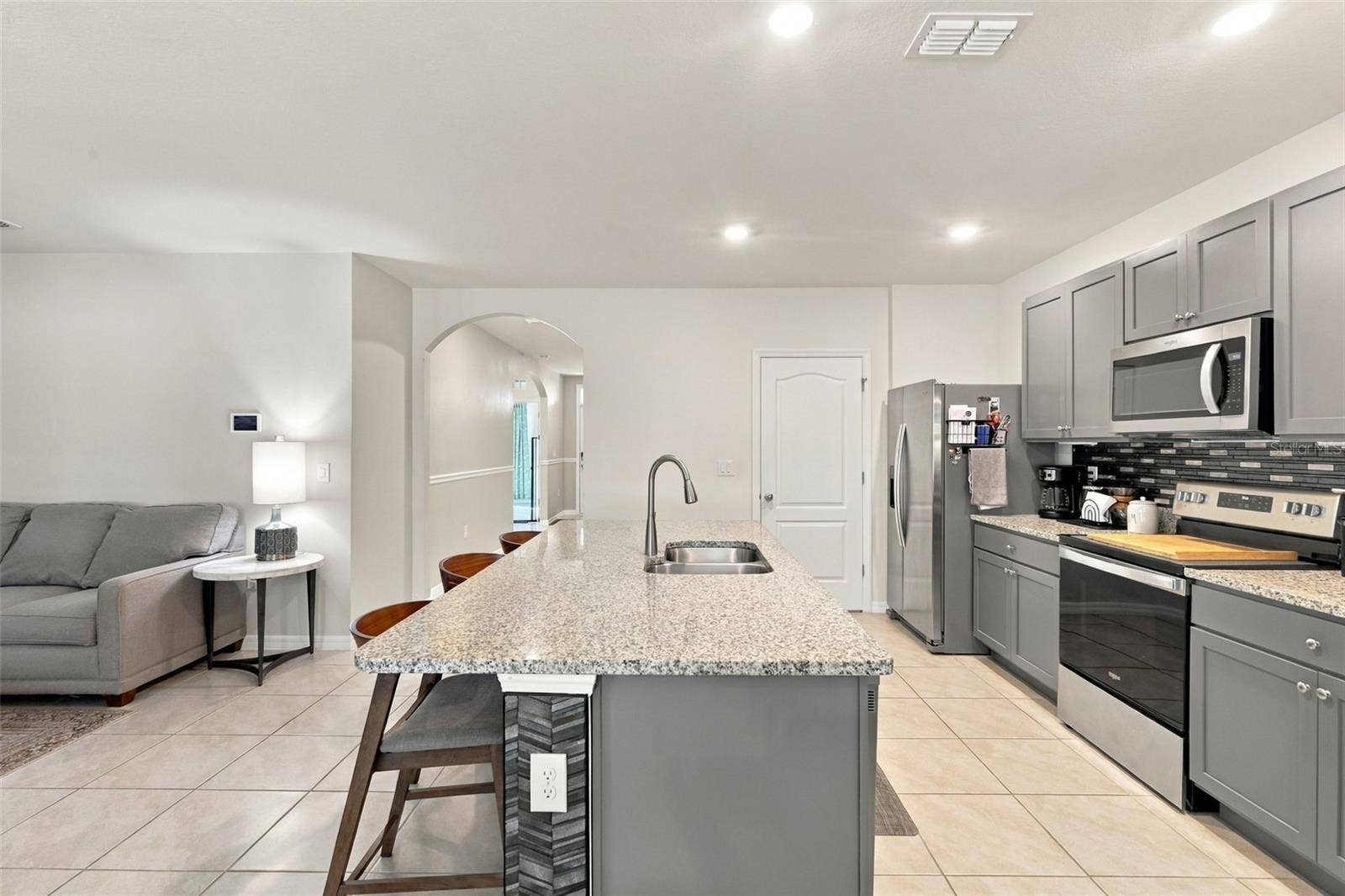 704 RED HAWK LANE, Deltona, FL 32725 704 RED HAWK LANE, Deltona, FL 32725