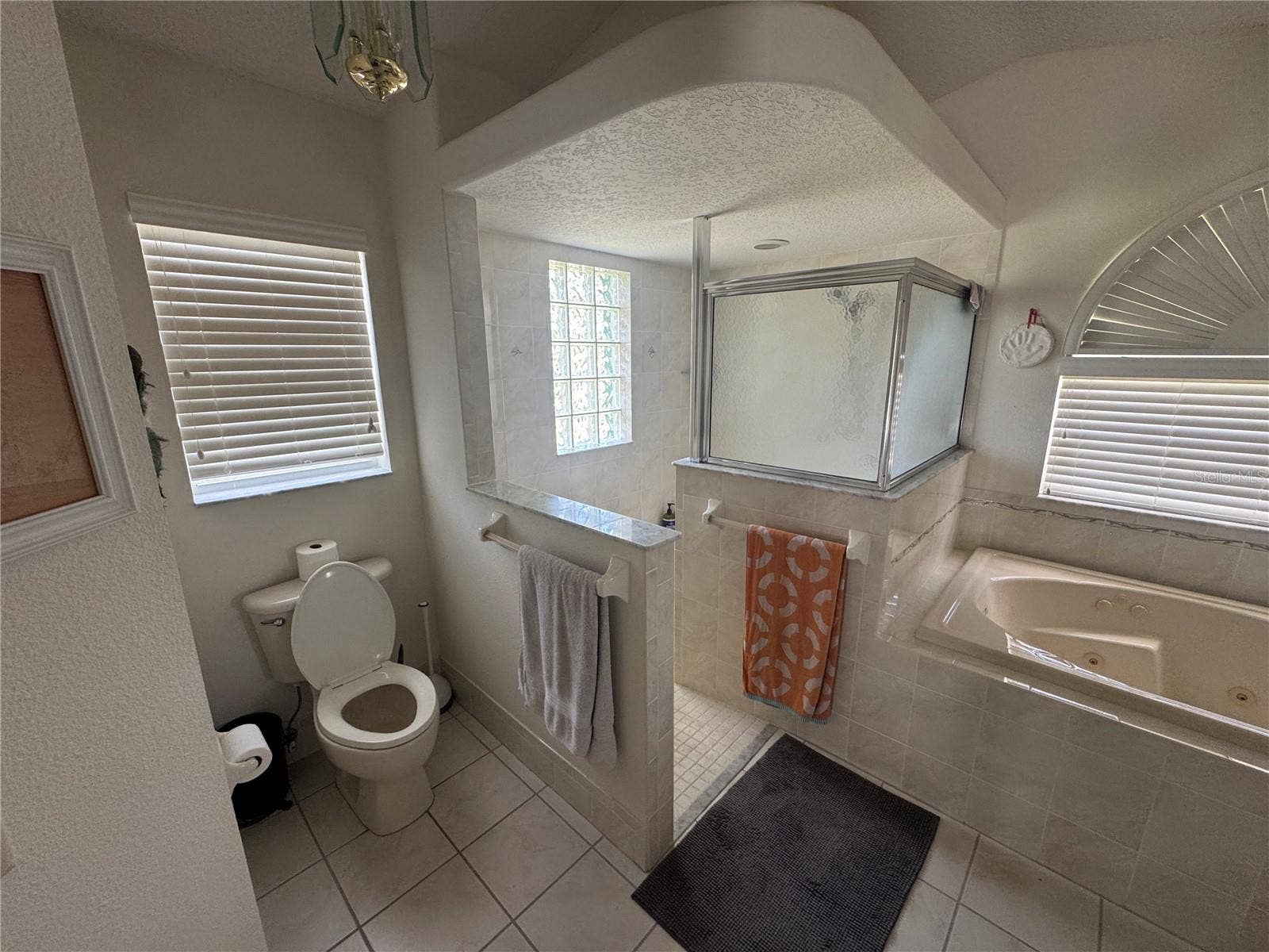 6104 W WAYWARD WIND LOOP, Homosassa, FL 34448 Primary Bathroom