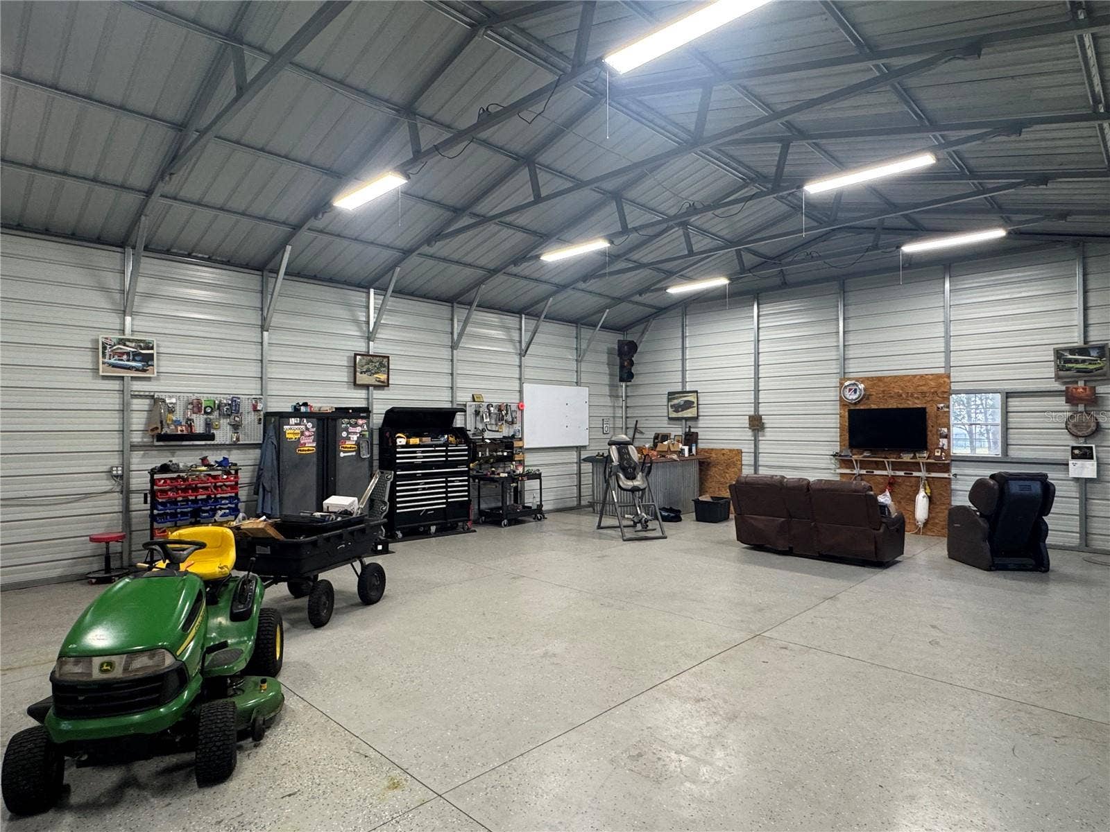 6104 W WAYWARD WIND LOOP, Homosassa, FL 34448 Inside shed