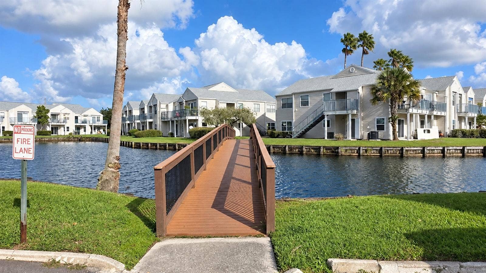 2540 WOODGATE BOULEVARD, #203, Orlando, FL 32822 2540 WOODGATE BOULEVARD, #203, Orlando, FL 32822