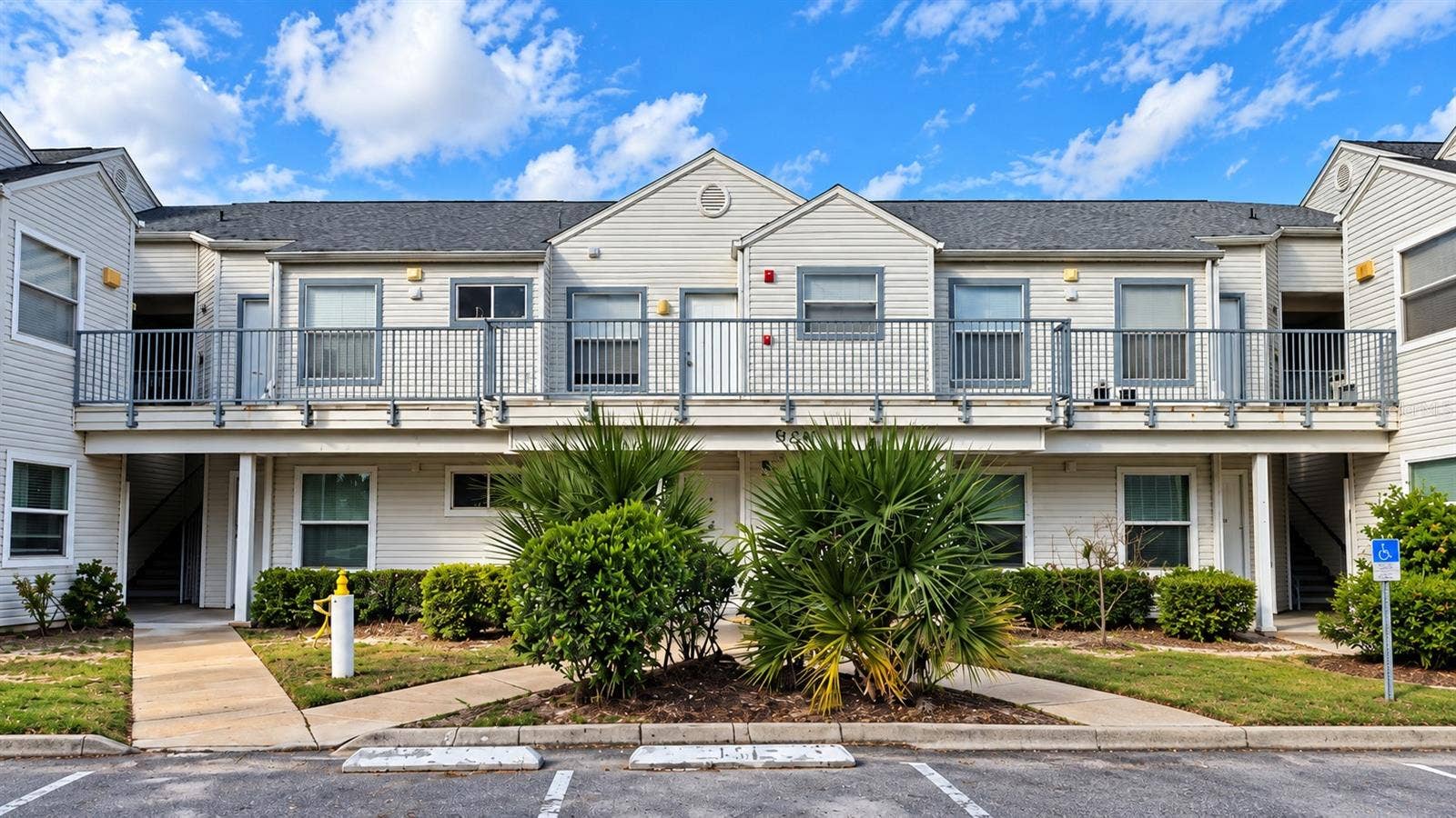 2540 WOODGATE BOULEVARD, #203, Orlando, FL 32822 2540 WOODGATE BOULEVARD, #203, Orlando, FL 32822