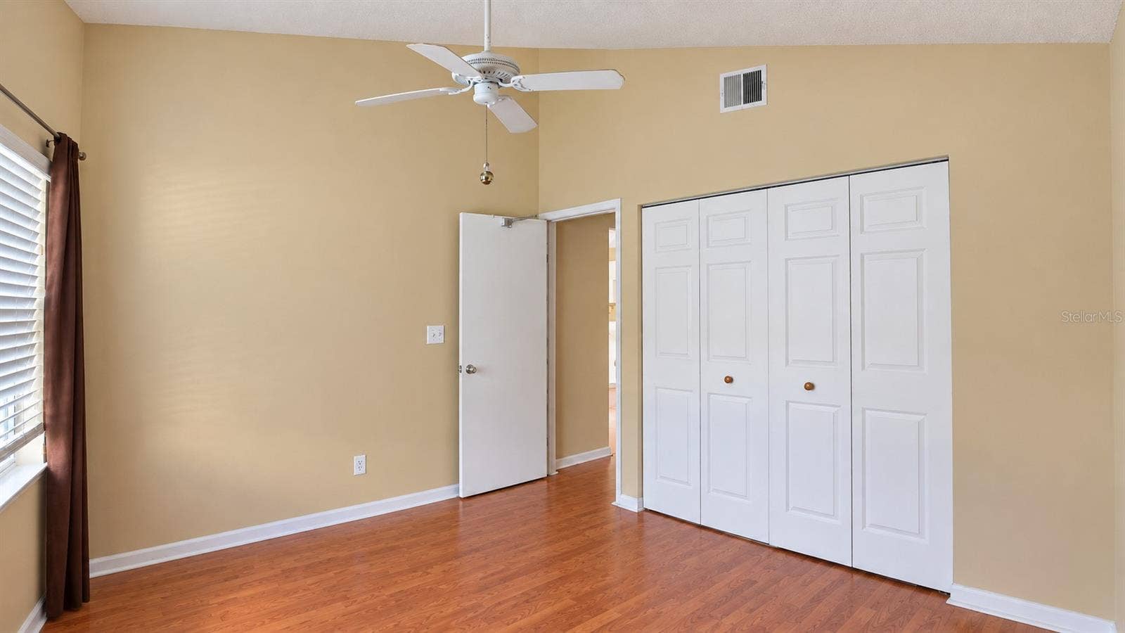 2540 WOODGATE BOULEVARD, #203, Orlando, FL 32822 2540 WOODGATE BOULEVARD, #203, Orlando, FL 32822