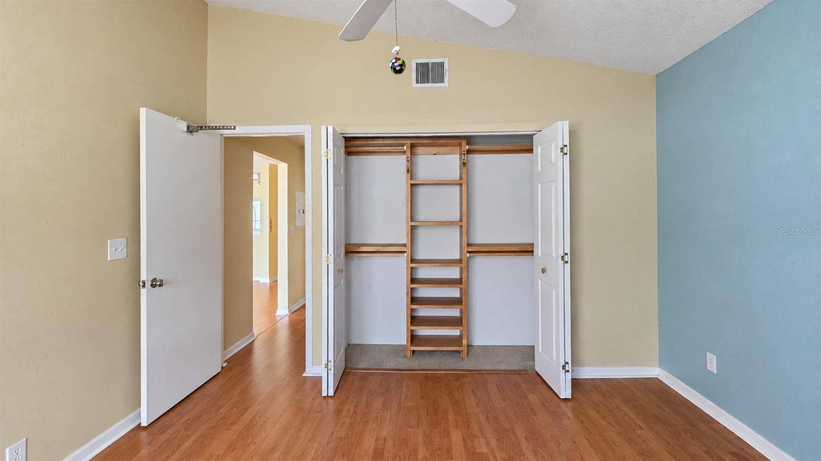 2540 WOODGATE BOULEVARD, #203, Orlando, FL 32822 2540 WOODGATE BOULEVARD, #203, Orlando, FL 32822