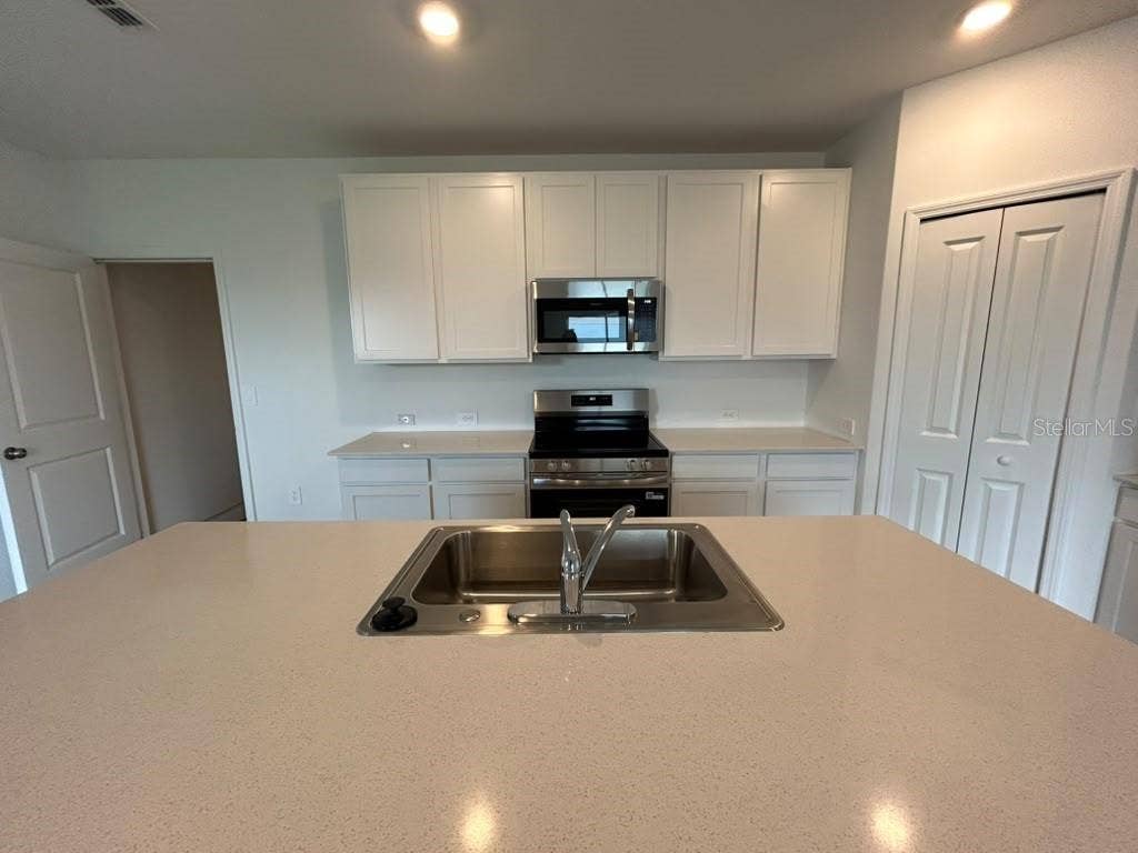 6253 BOTTICELLA BOULEVARD, Winter Haven, FL 33884 6253 BOTTICELLA BOULEVARD, Winter Haven, FL 33884
