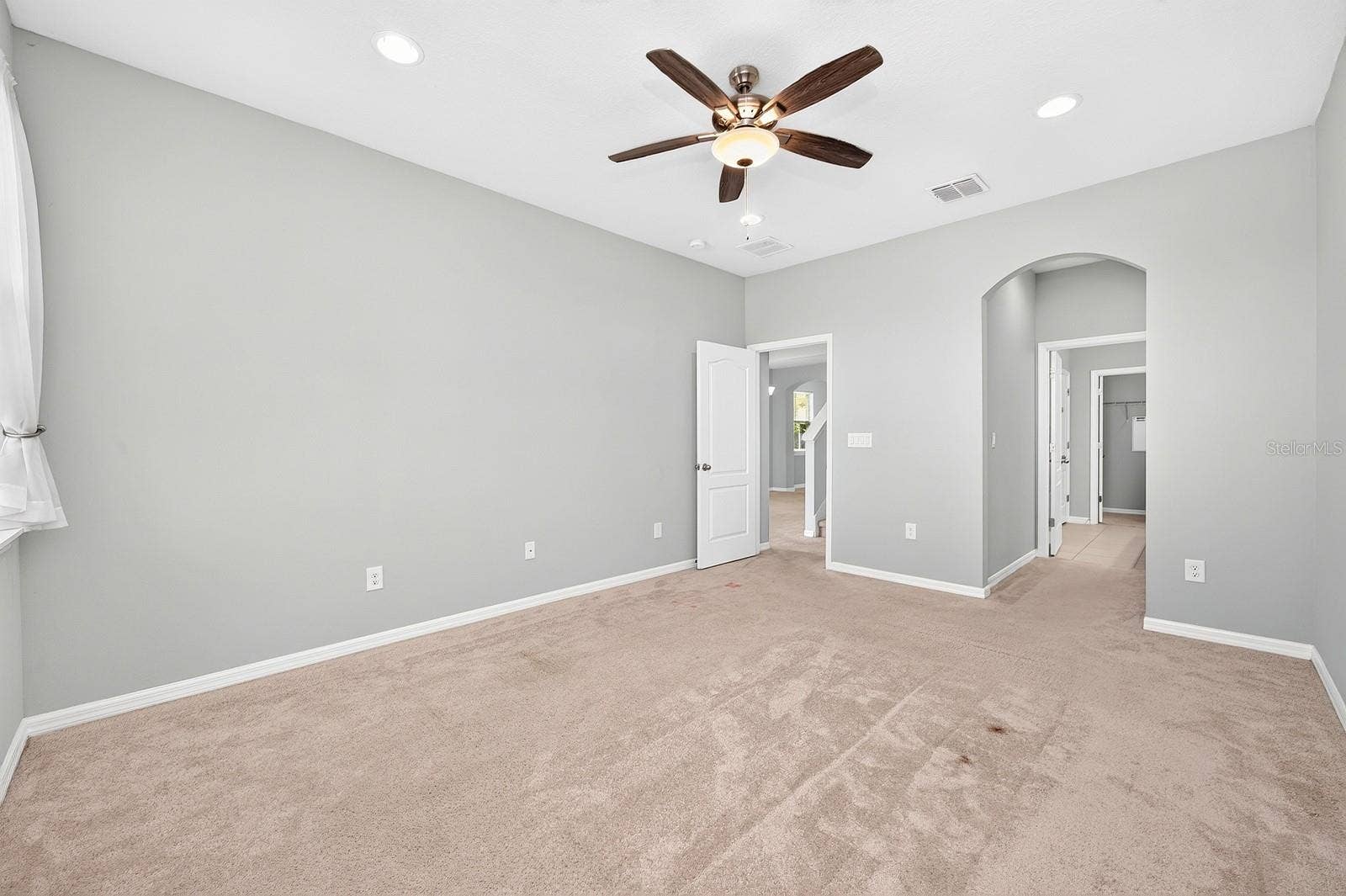 2128 LENNOX DALE LANE, Brandon, FL 33510 You'll appreciate the Primary Suite's DUAL CLOSETS, including a WALK-IN CLOSET within the en suite Bath.