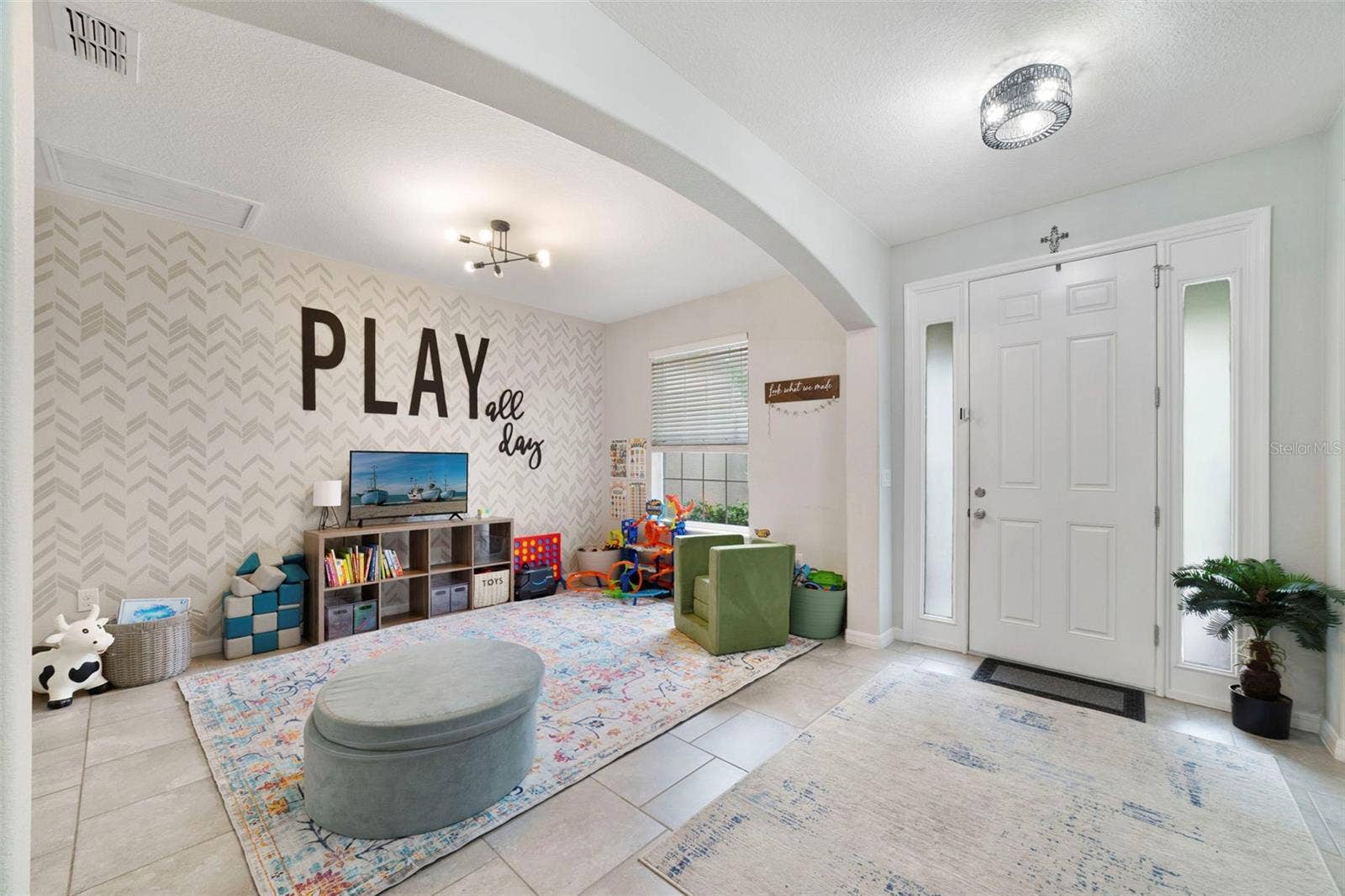 611 MEADOW SAGE DRIVE, Deland, FL 32724 Flexible formal dining space at the front of the home.
