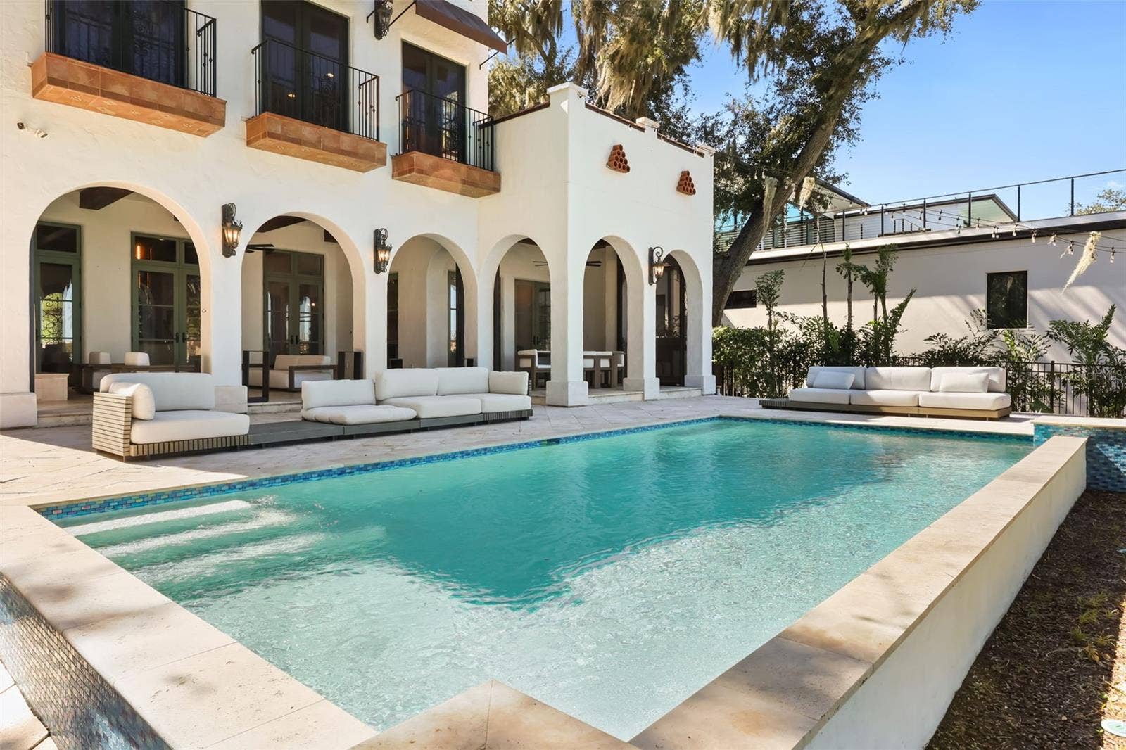 541 VIRGINIA DRIVE, Winter Park, FL 32789 Pool