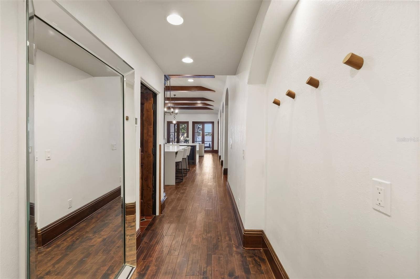 541 VIRGINIA DRIVE, Winter Park, FL 32789 Entry from garage