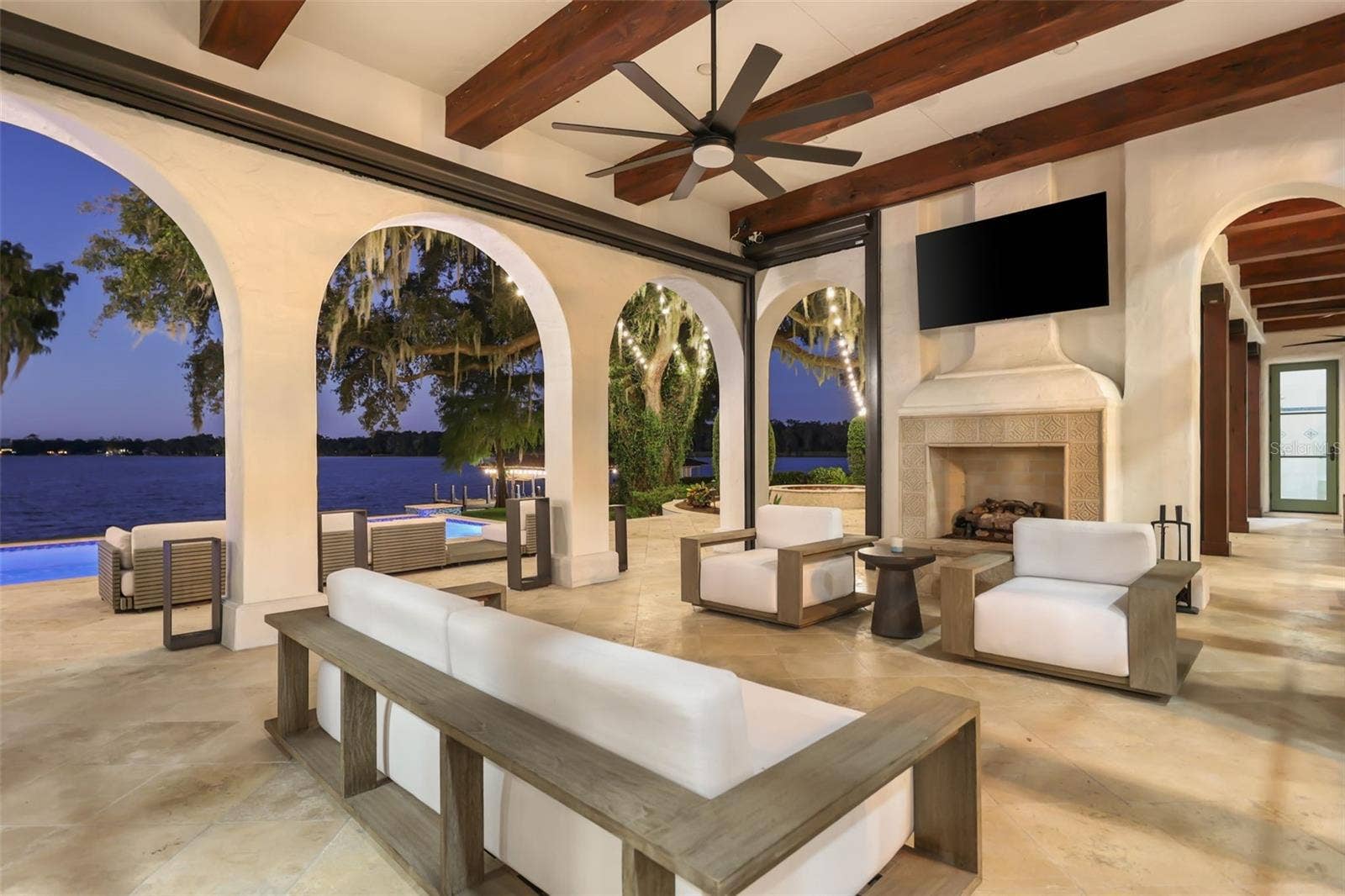 541 VIRGINIA DRIVE, Winter Park, FL 32789 Twilight vibes by the lanai