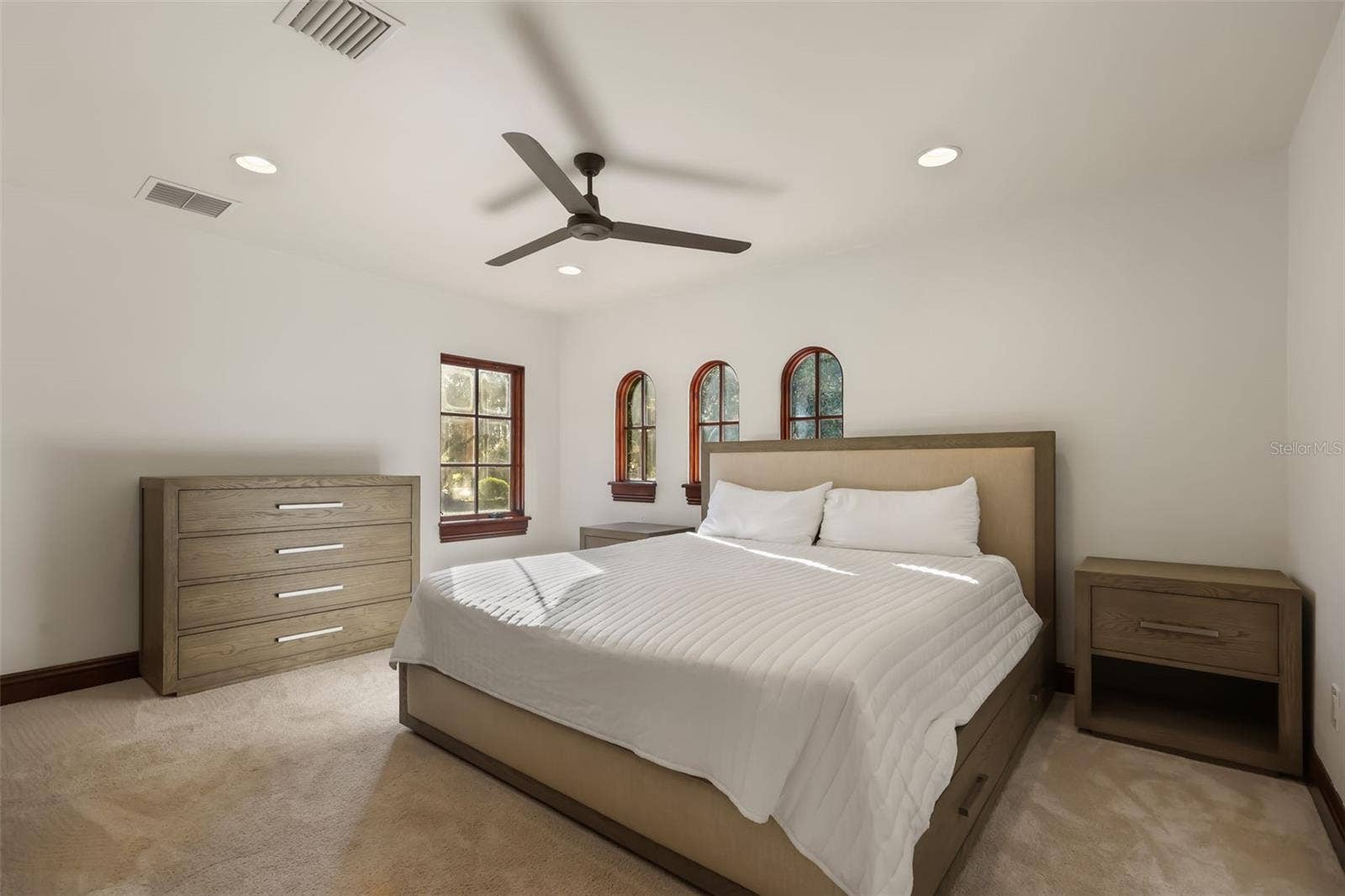 541 VIRGINIA DRIVE, Winter Park, FL 32789 Upstairs bedroom