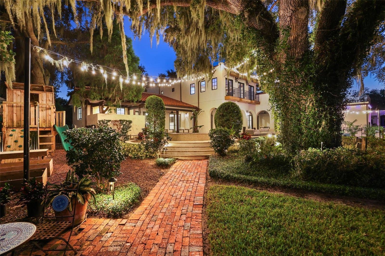 541 VIRGINIA DRIVE, Winter Park, FL 32789 Twilight vibes in the backyard