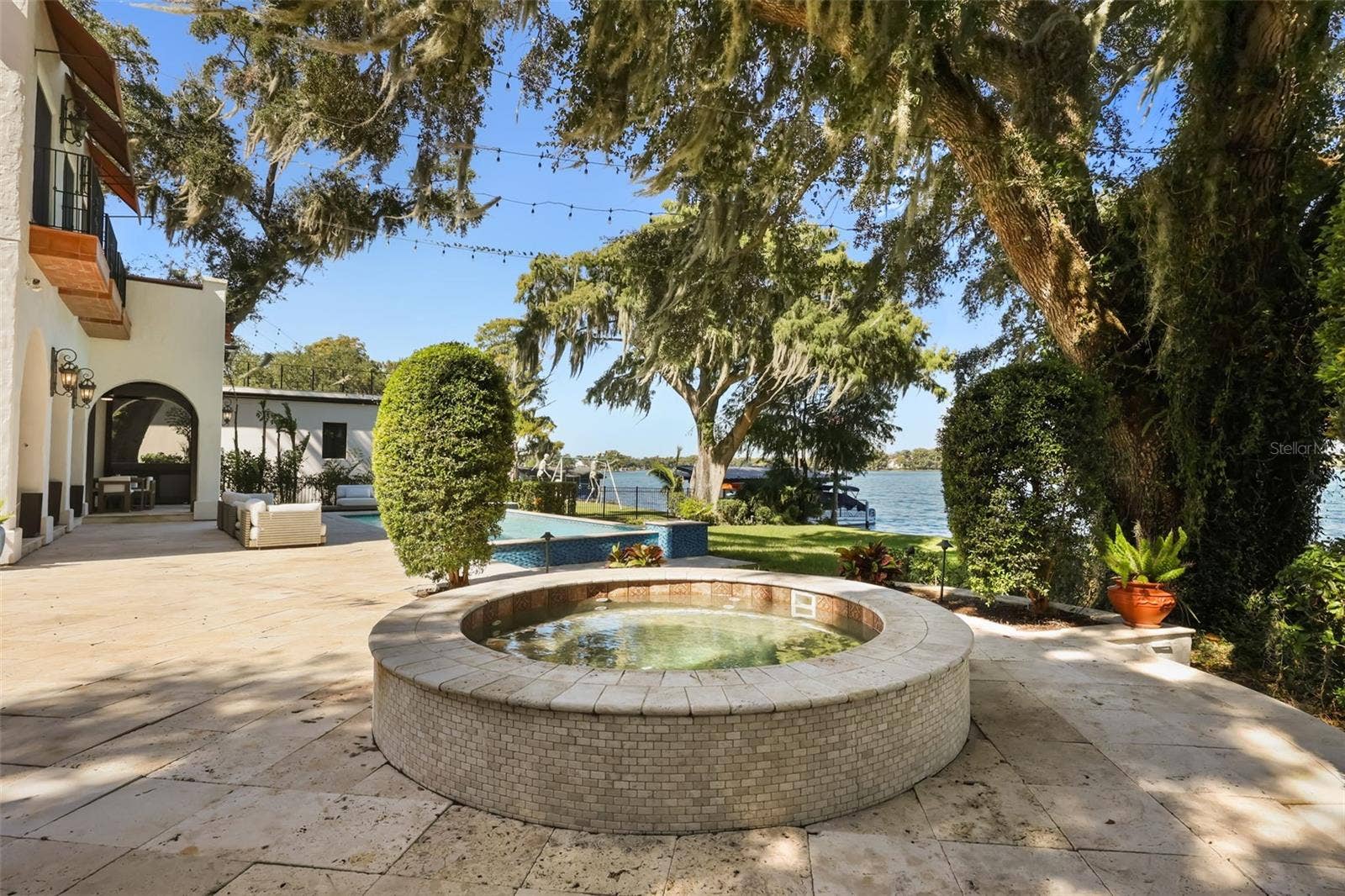 541 VIRGINIA DRIVE, Winter Park, FL 32789 Hot tub with stunning views