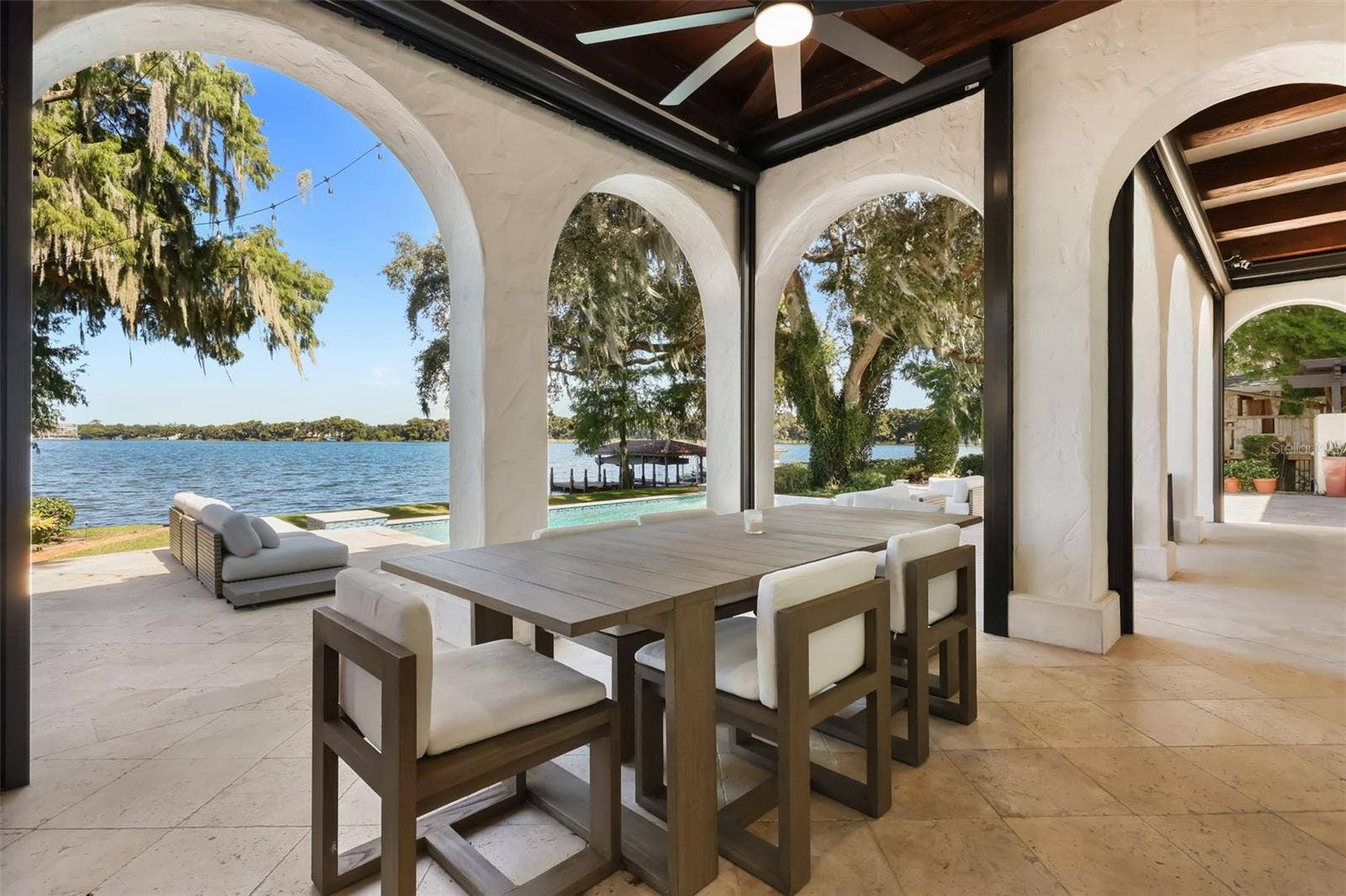 541 VIRGINIA DRIVE, Winter Park, FL 32789 Covered lanai with retractable screens