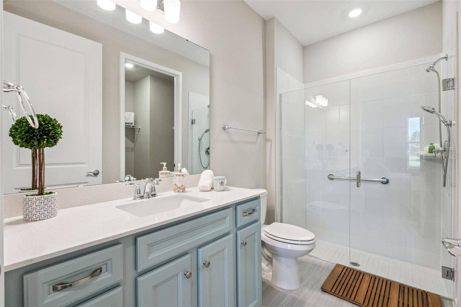 13846 FRESH IVY STREET, Winter Garden, FL 34787 Guest Bath