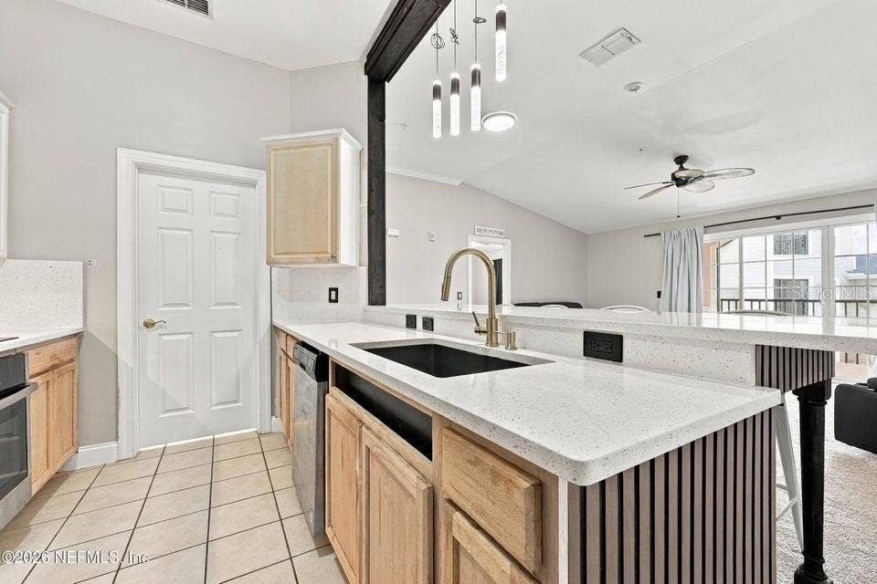120 LEGENDARY DRIVE, #201, St Augustine, FL 32092 Kitchen