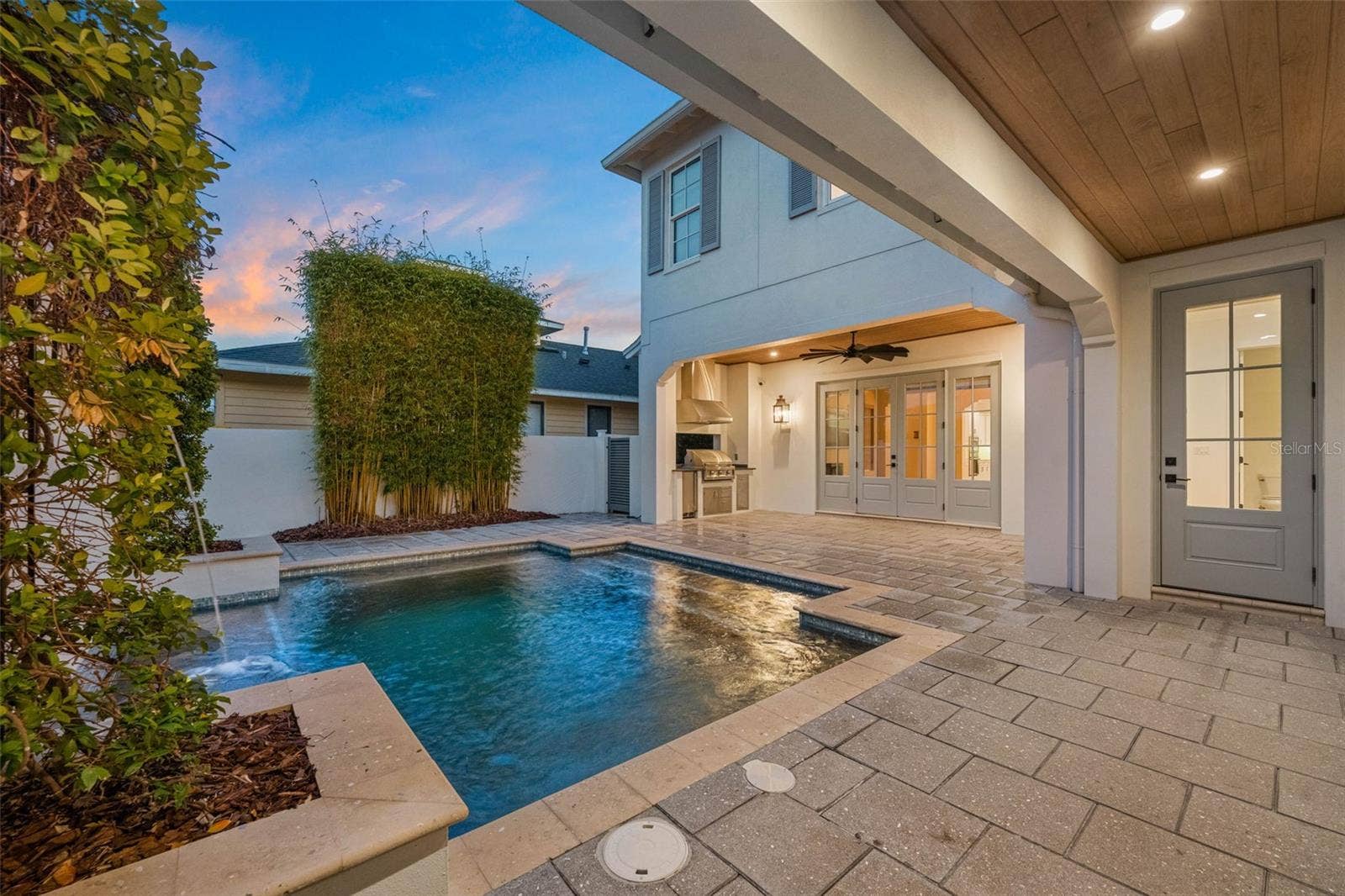 1900 SUNSET DRIVE, Winter Park, FL 32789 Covered breezeway with tongue-and-groove ceiling