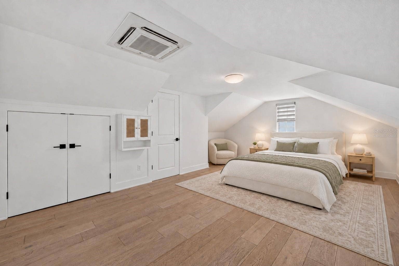 1900 SUNSET DRIVE, Winter Park, FL 32789 Studio apartmentVirtually Staged