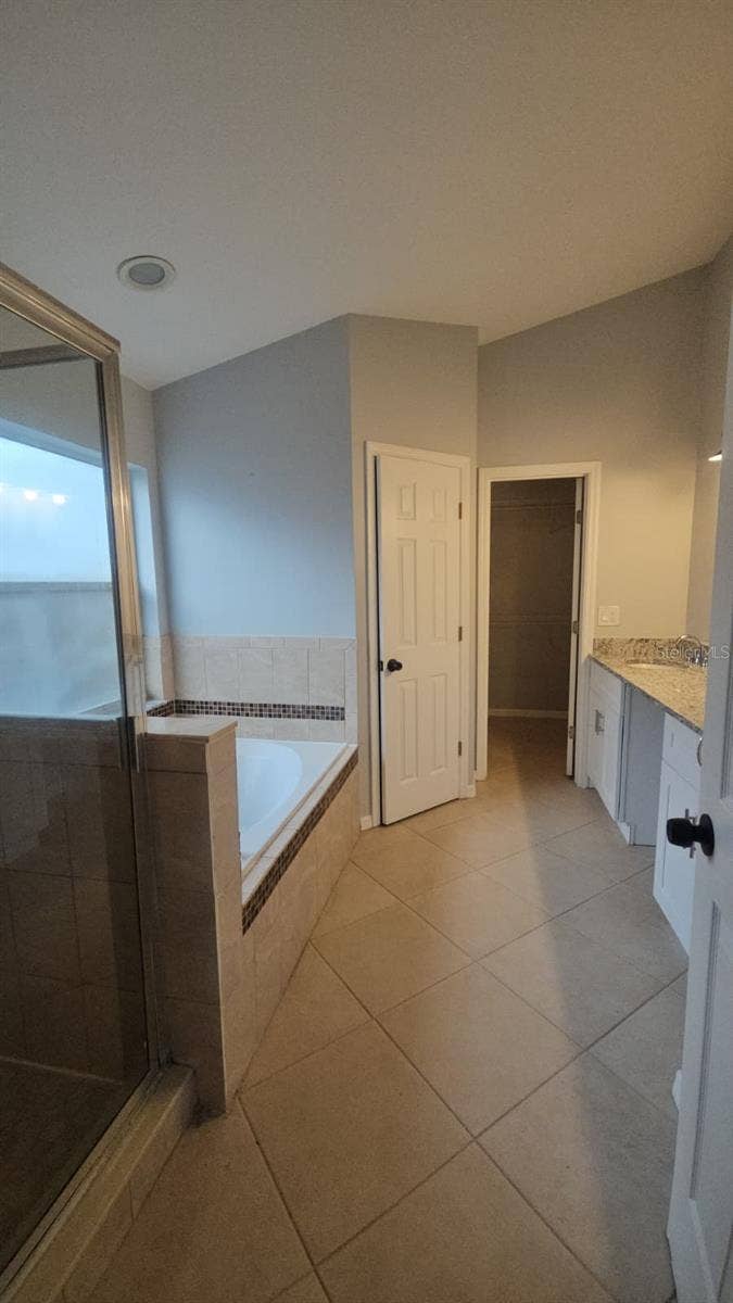 Orlando, FL 32826 Orlando, FL 32826