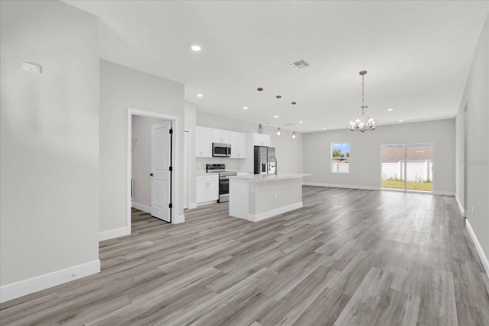 15684 SW 37TH CIRCLE, Ocala, FL 34473