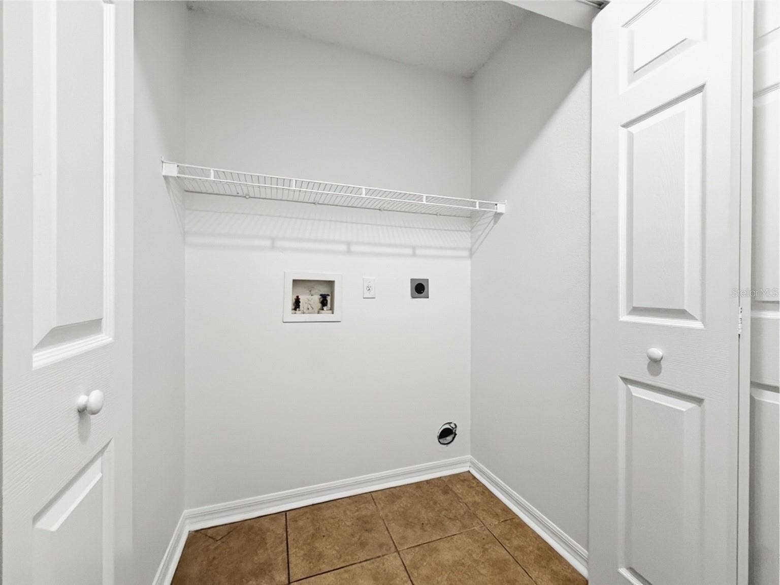 1621 WEKIVA CROSSING BOULEVARD, Apopka, FL 32703 1621 WEKIVA CROSSING BOULEVARD, Apopka, FL 32703