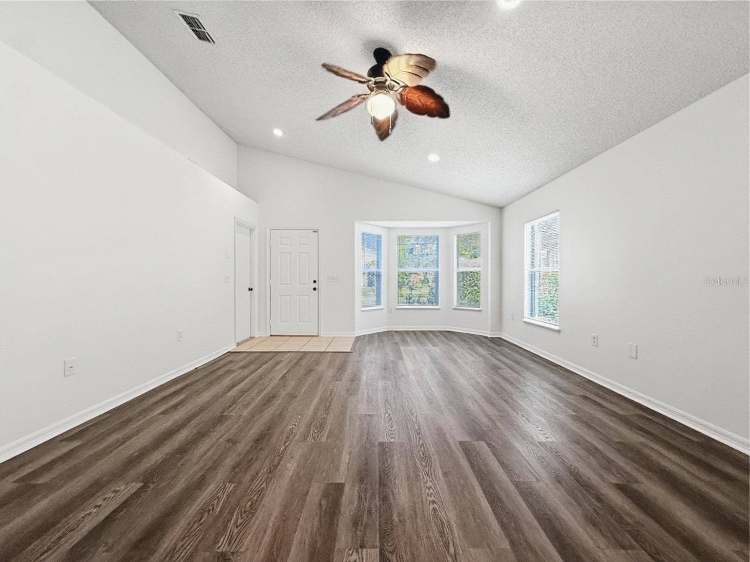 1621 WEKIVA CROSSING BOULEVARD, Apopka, FL 32703 1621 WEKIVA CROSSING BOULEVARD, Apopka, FL 32703