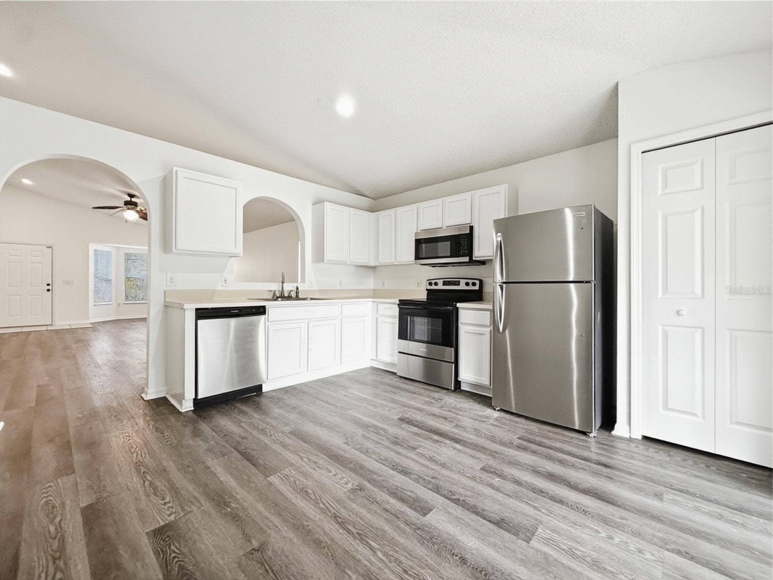 1621 WEKIVA CROSSING BOULEVARD, Apopka, FL 32703 1621 WEKIVA CROSSING BOULEVARD, Apopka, FL 32703
