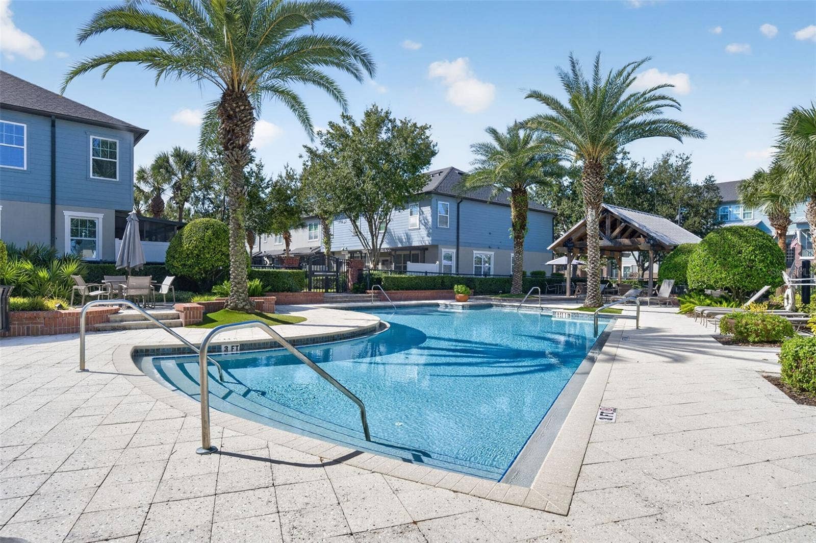 716 GRADO POINT, Oviedo, FL 32765 Community Pool