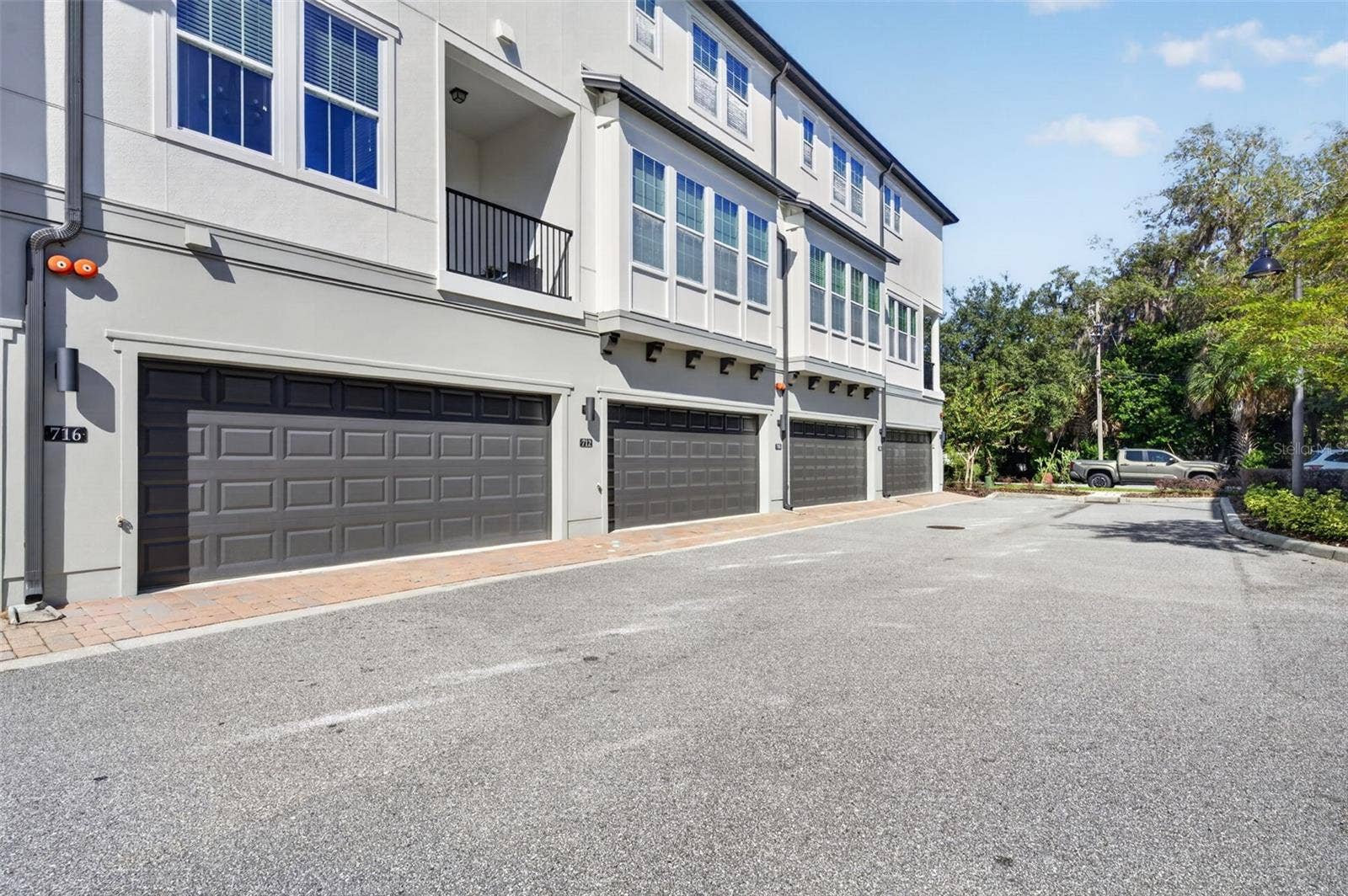 716 GRADO POINT, Oviedo, FL 32765 Spacious Two-Car Garage attached on the back and accessed from the rear
