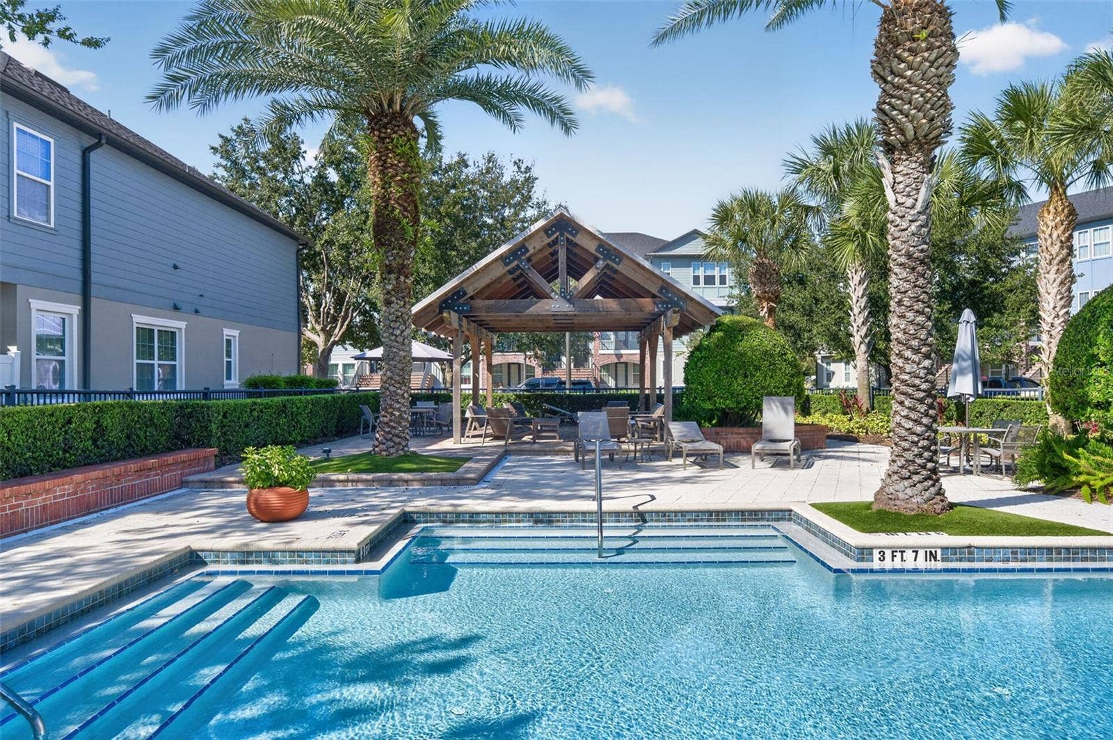 716 GRADO POINT, Oviedo, FL 32765 Community Pool - close up View