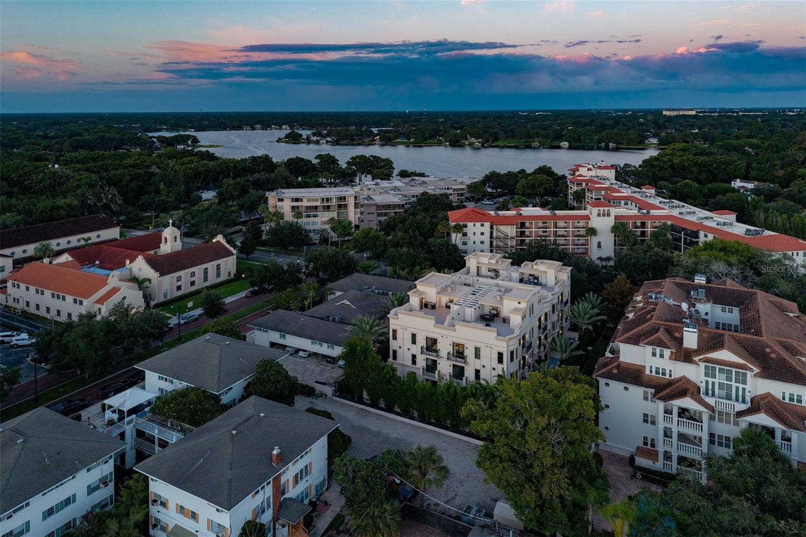 125 S INTERLACHEN AVENUE, #4, Winter Park, FL 32789 125 S INTERLACHEN AVENUE, #4, Winter Park, FL 32789