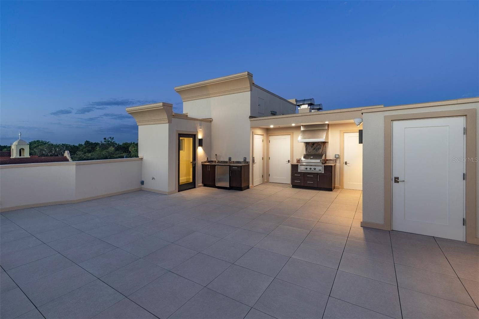 125 S INTERLACHEN AVENUE, #4, Winter Park, FL 32789 125 S INTERLACHEN AVENUE, #4, Winter Park, FL 32789