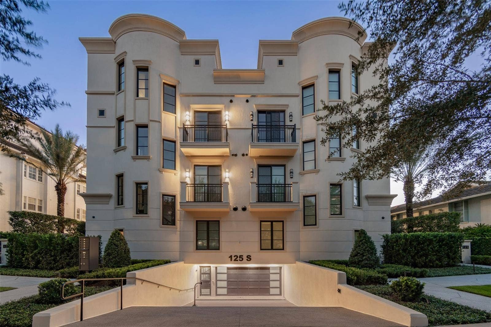 125 S INTERLACHEN AVENUE, #4, Winter Park, FL 32789 125 S INTERLACHEN AVENUE, #4, Winter Park, FL 32789