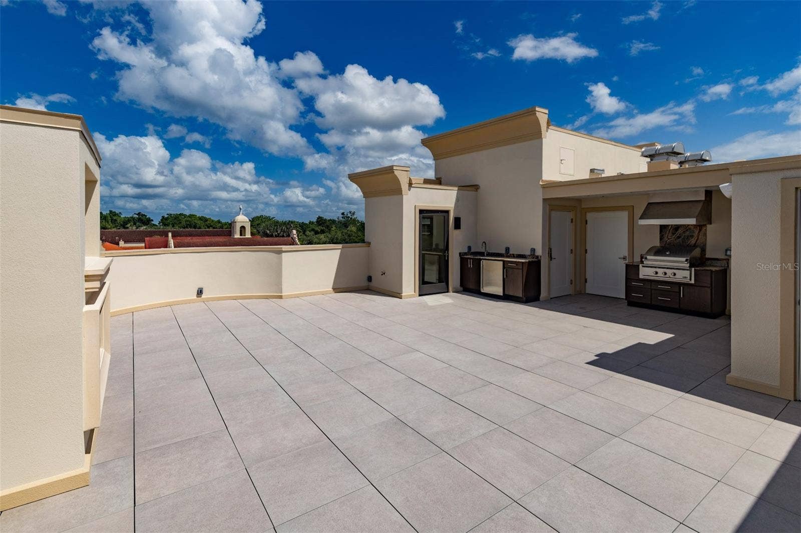 125 S INTERLACHEN AVENUE, #4, Winter Park, FL 32789 125 S INTERLACHEN AVENUE, #4, Winter Park, FL 32789