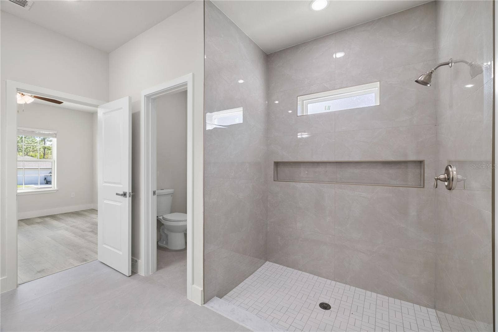 1601 W COUNTRY CLUB BOULEVARD, Citrus Springs, FL 34434