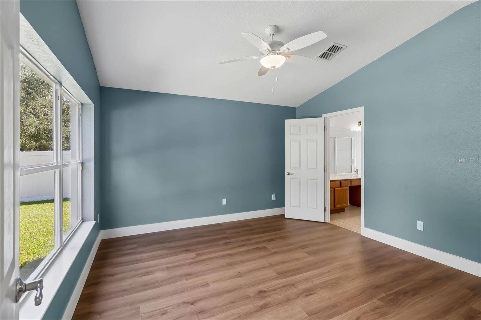 2956 SANTA MARIA AVENUE, Clermont, FL 34715 Primary Suite