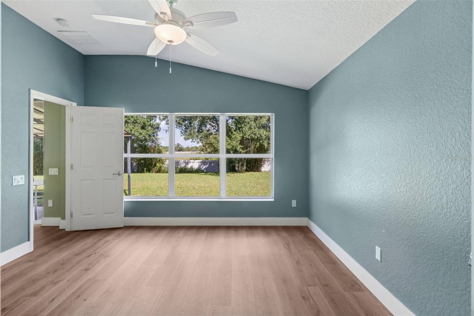 2956 SANTA MARIA AVENUE, Clermont, FL 34715 Primary bath