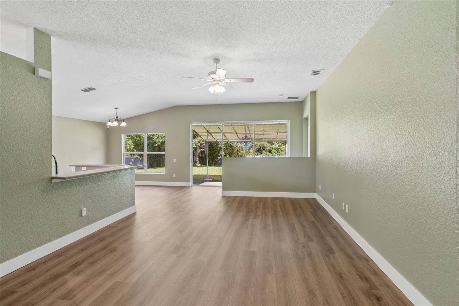 2956 SANTA MARIA AVENUE, Clermont, FL 34715 2956 SANTA MARIA AVENUE, Clermont, FL 34715
