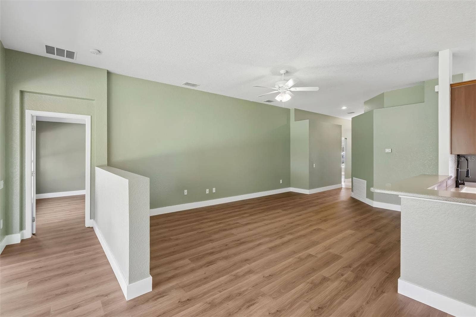 2956 SANTA MARIA AVENUE, Clermont, FL 34715 Gathering Room