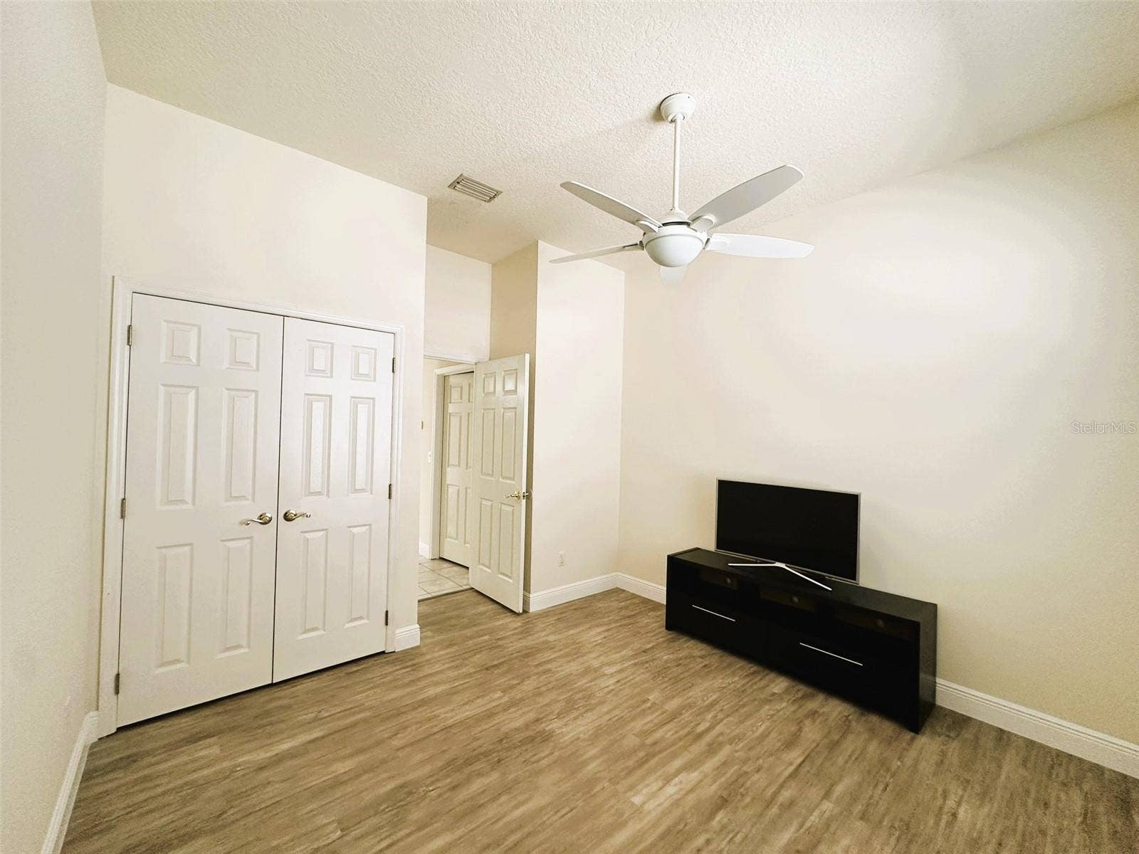 14342 TAMBOURINE DRIVE, Orlando, FL 32837 14342 TAMBOURINE DRIVE, Orlando, FL 32837