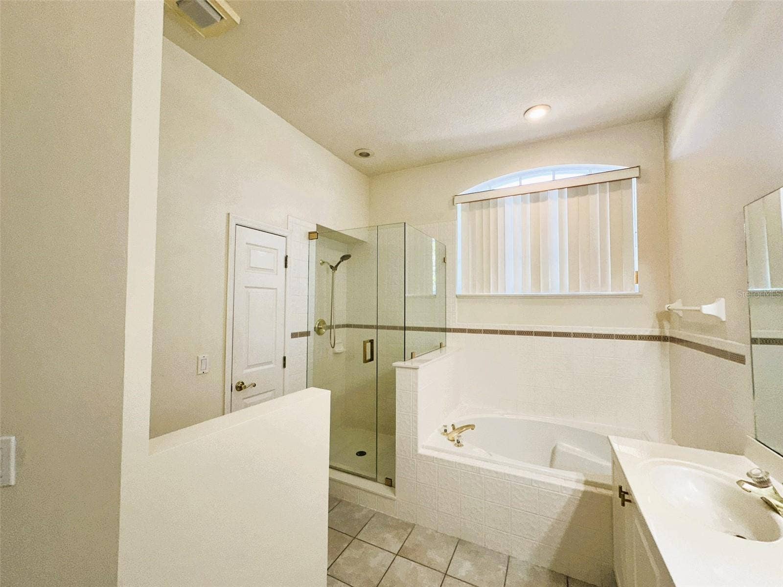 14342 TAMBOURINE DRIVE, Orlando, FL 32837 14342 TAMBOURINE DRIVE, Orlando, FL 32837