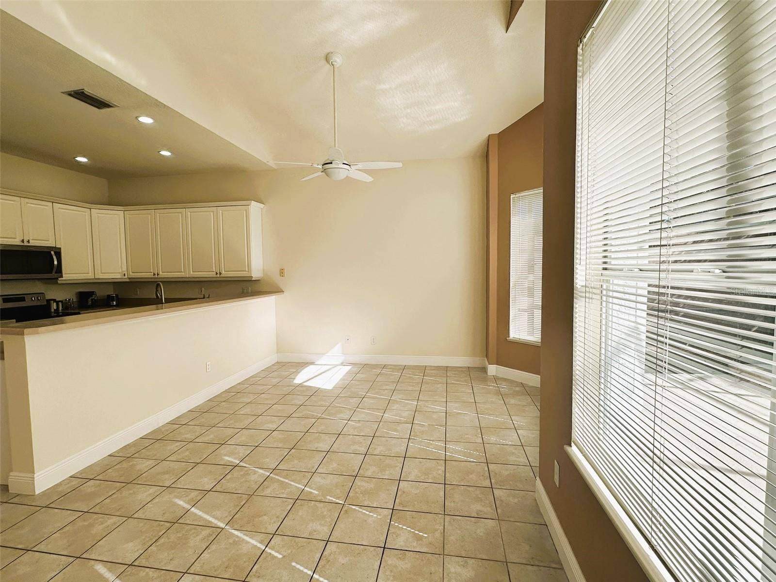 14342 TAMBOURINE DRIVE, Orlando, FL 32837 14342 TAMBOURINE DRIVE, Orlando, FL 32837
