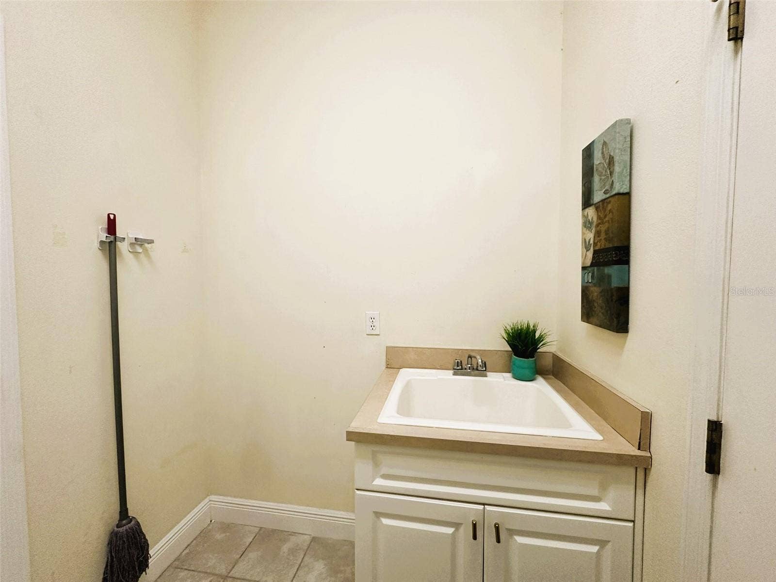 14342 TAMBOURINE DRIVE, Orlando, FL 32837 14342 TAMBOURINE DRIVE, Orlando, FL 32837