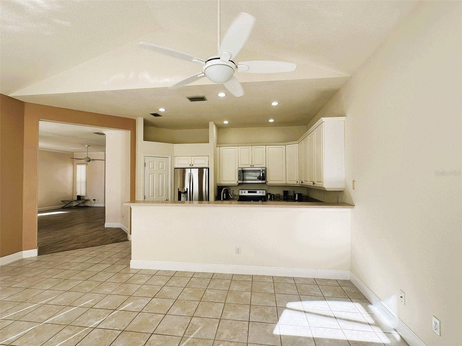 14342 TAMBOURINE DRIVE, Orlando, FL 32837 14342 TAMBOURINE DRIVE, Orlando, FL 32837