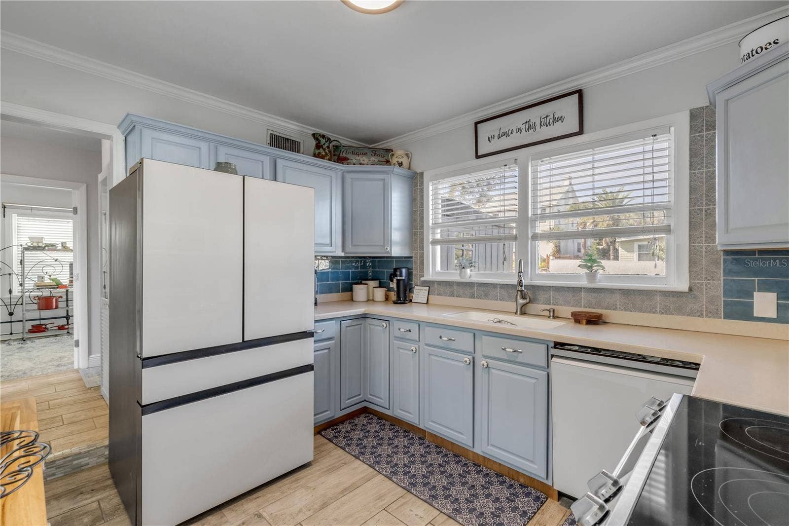 731 N OLEANDER AVENUE, Daytona Beach, FL 32118 731 N OLEANDER AVENUE, Daytona Beach, FL 32118