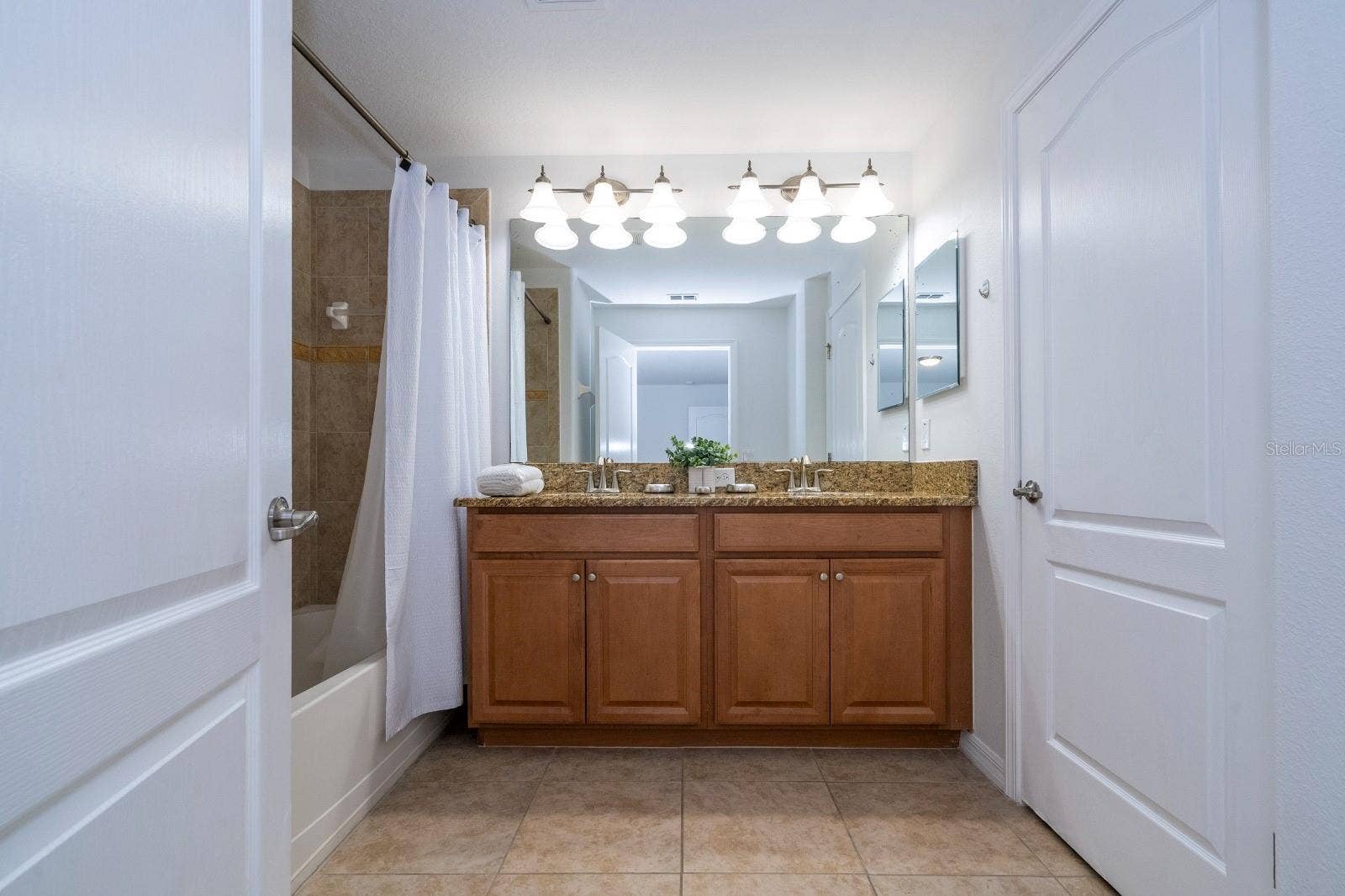 2923 BANANA PALM DRIVE, Kissimmee, FL 34747