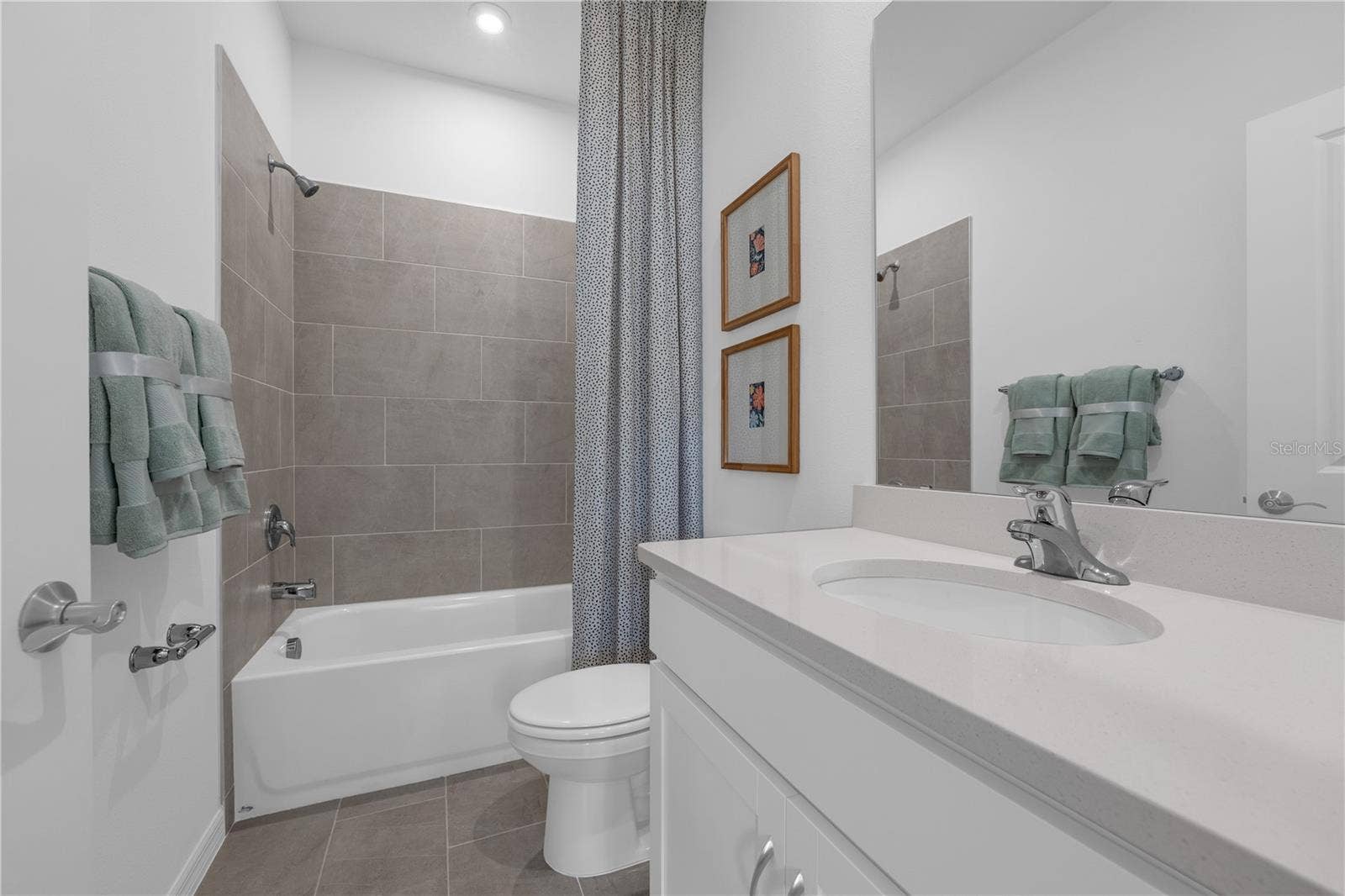 12826 TROVITA DRIVE, Grand Island, FL 32735 12826 TROVITA DRIVE, Grand Island, FL 32735
